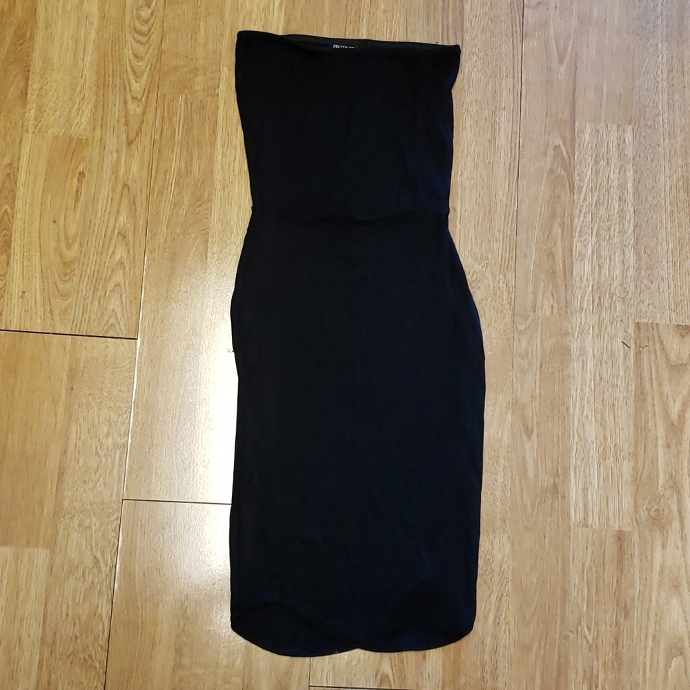 NWT Prettylittlething black curve hem bandeau bodycon dress size 4